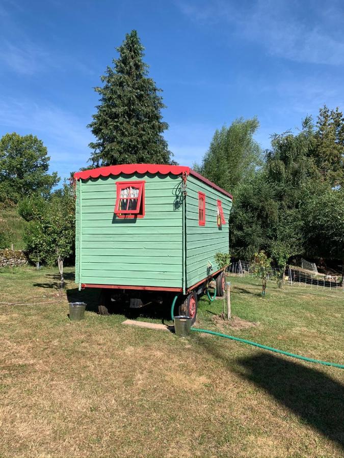 Relais Des Chaux Bed & Breakfast Saint-Jean-des-Ollières Eksteriør bilde